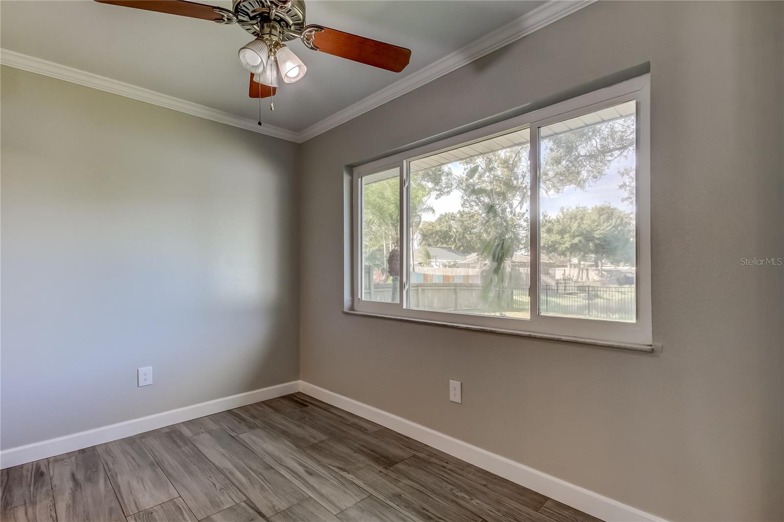 Charming secondary dining area just off the kitchen—perfect for casual meals, morning coffee, or quick lunches.