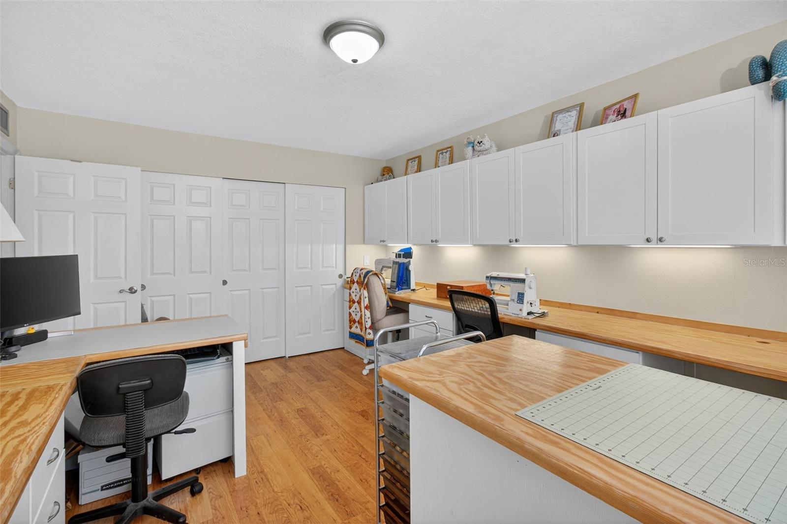 Bedroom 3 Craft Room/Sewing Room