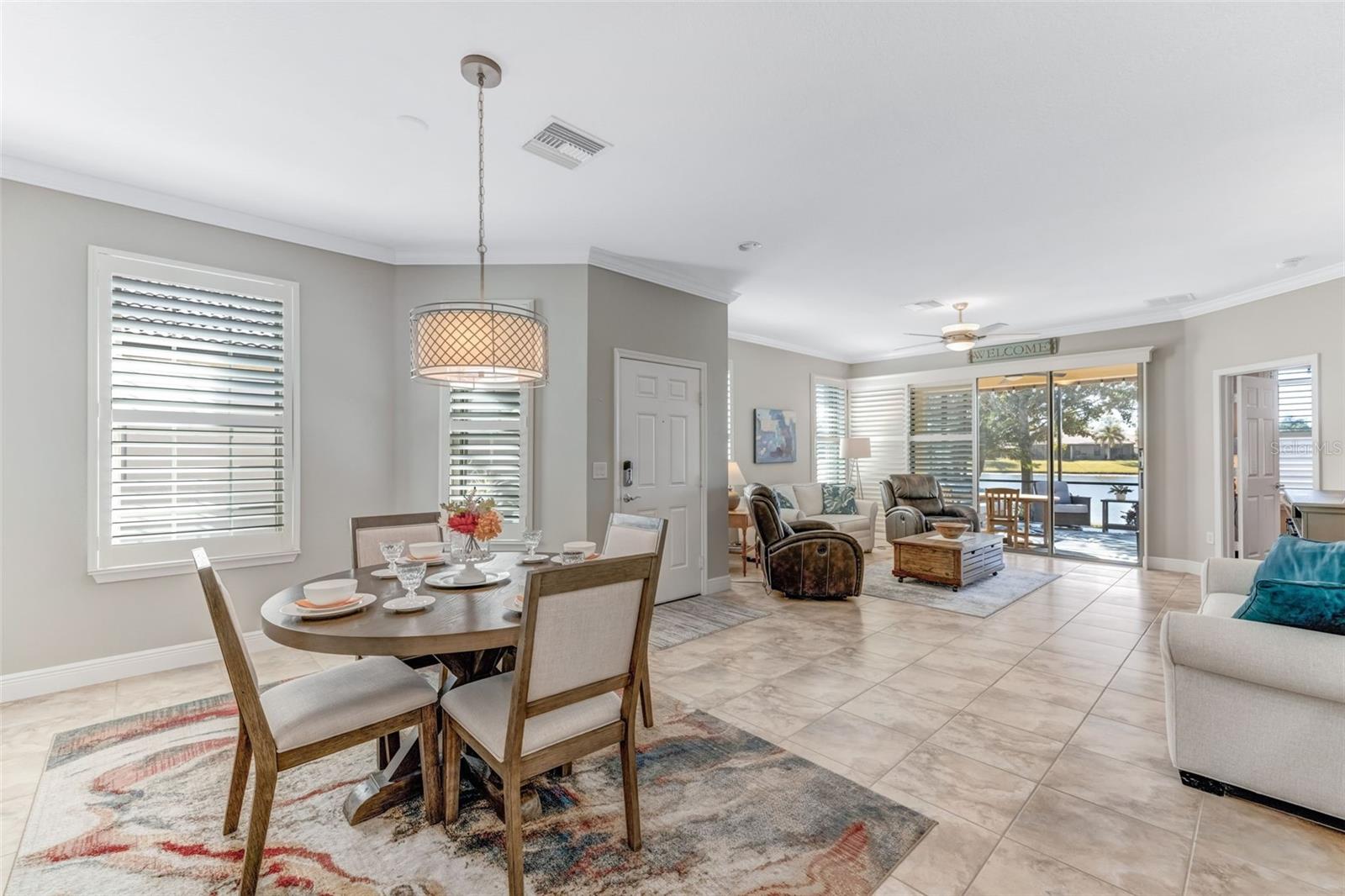 Dinning Room/Living Room