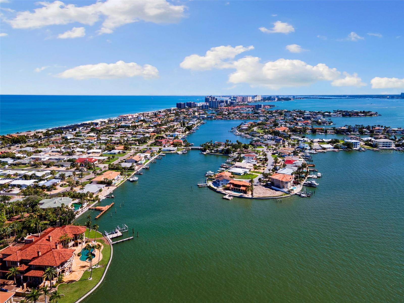 Aerial View of Property and Location