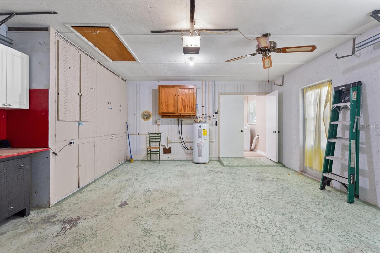 Reverse view of garage