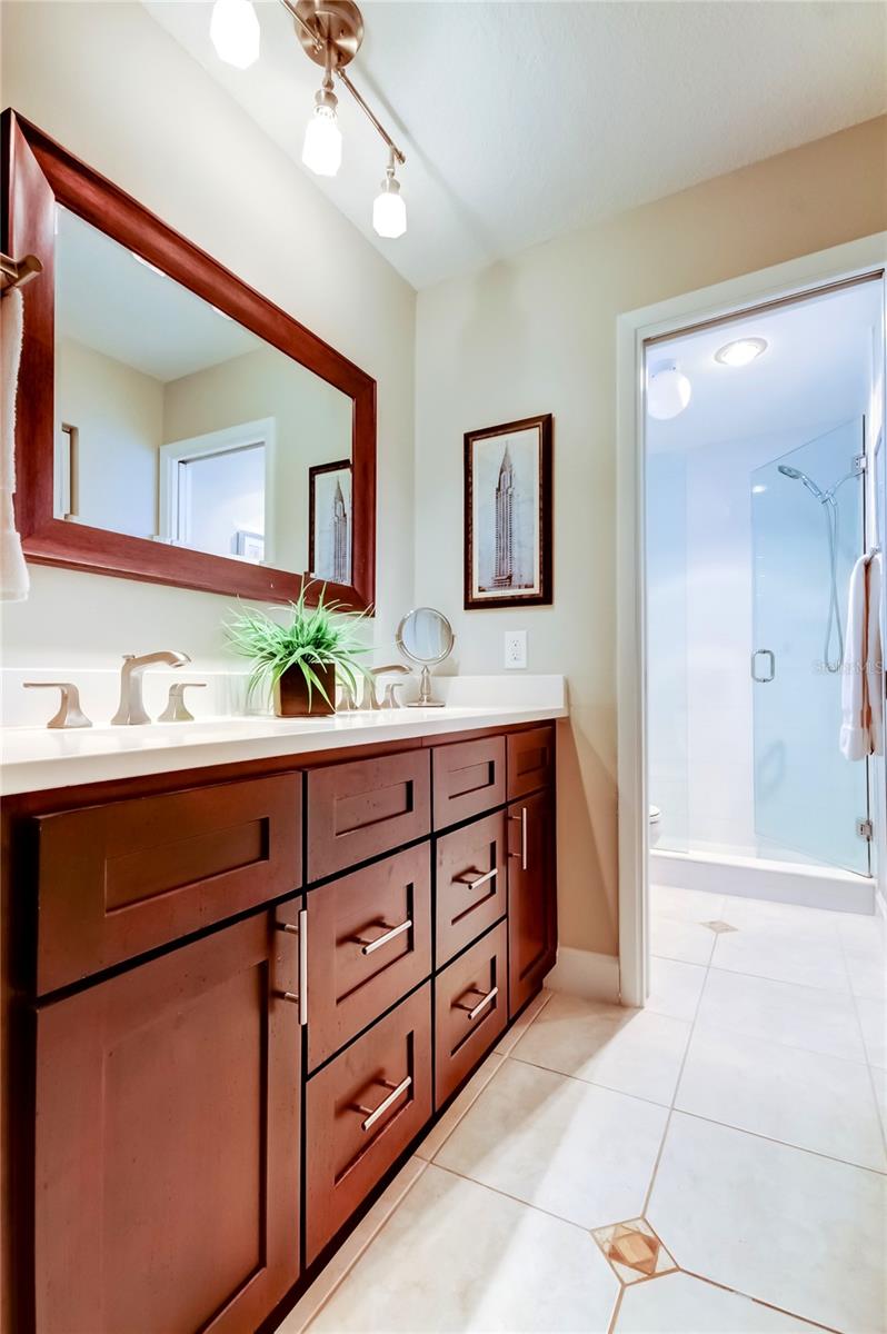 Primary En Suite Bath