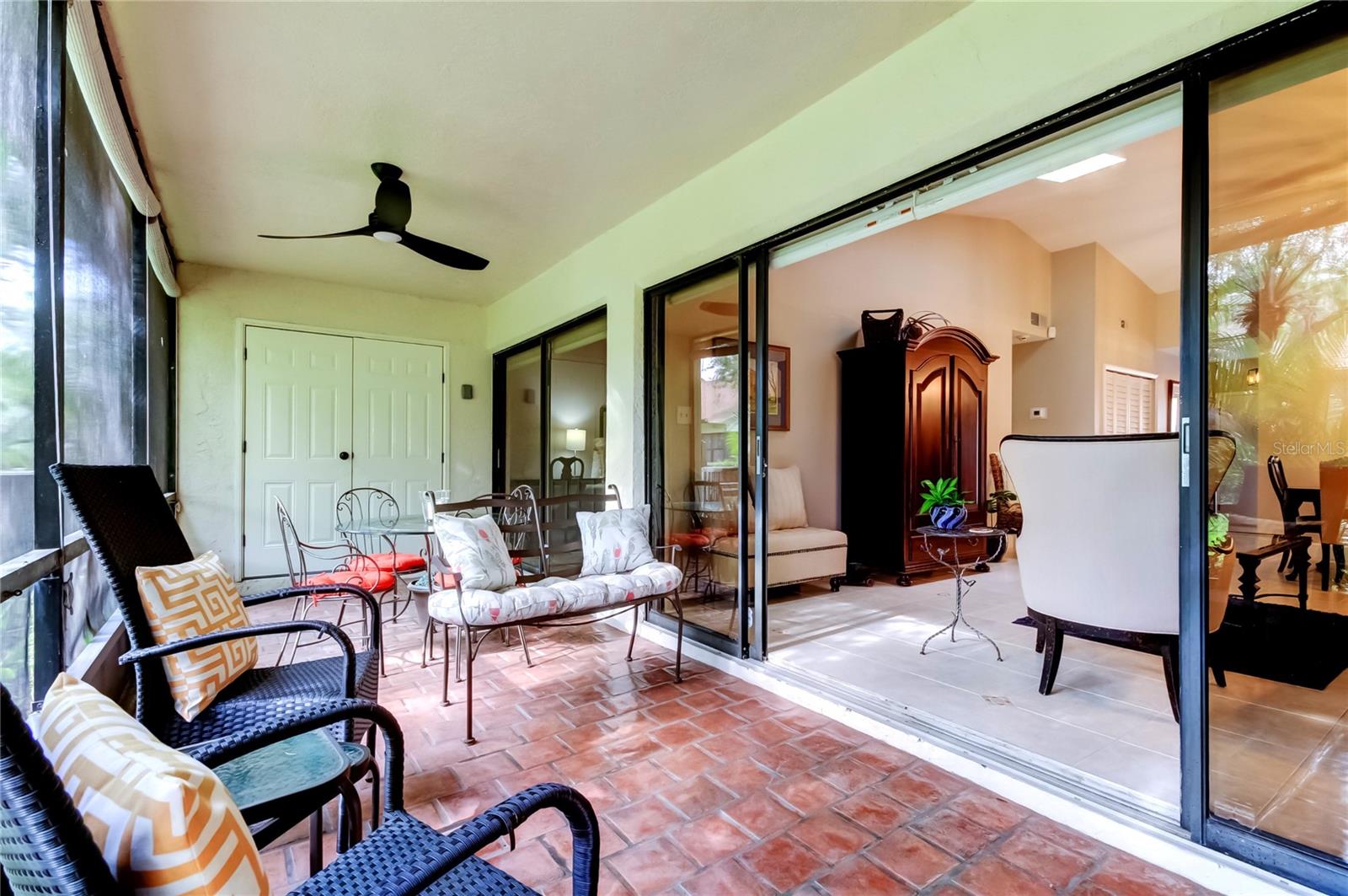 Large Lanai w/Storage Closet