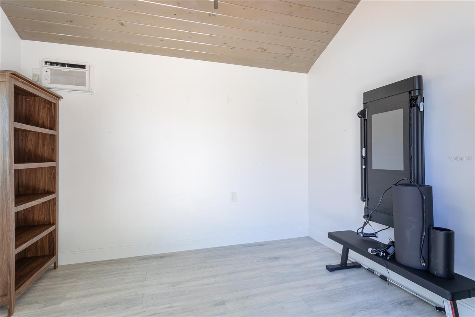 Detached air conditioned shed... endless possibilities!