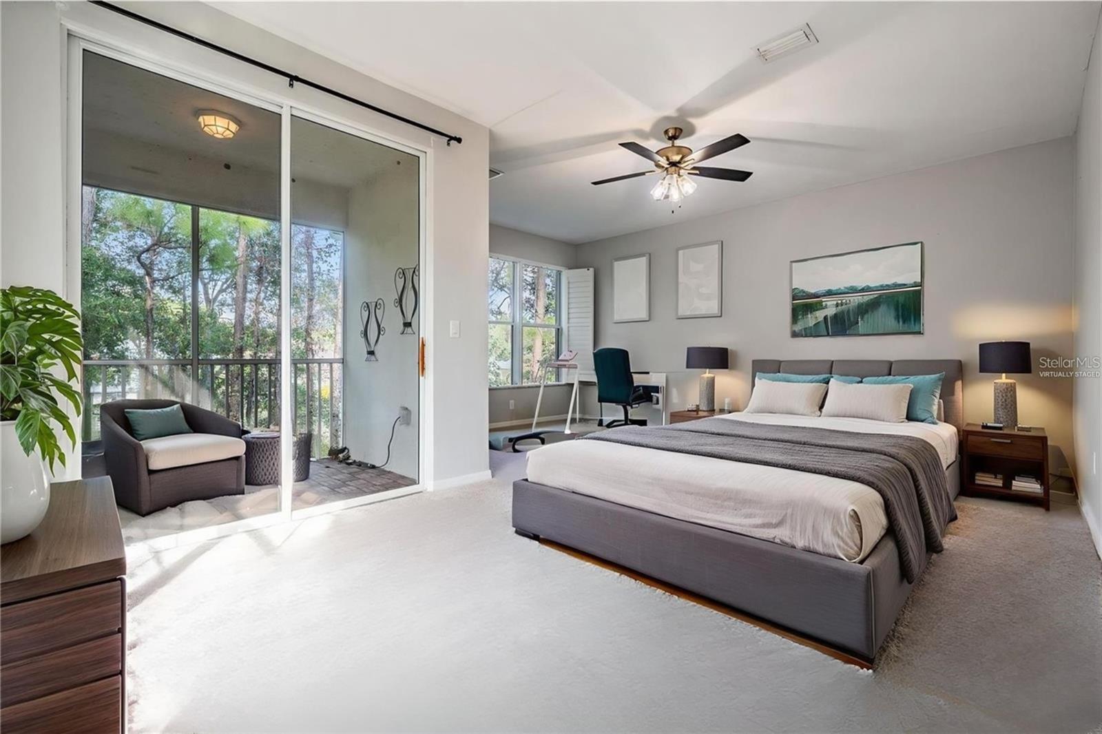 This photo has been Virtually Staged.