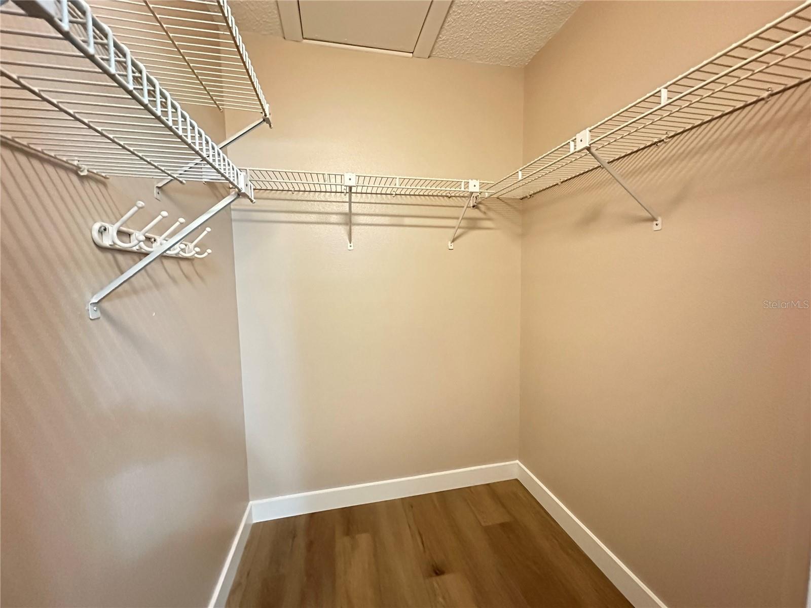 Master bedroom - walk in closet