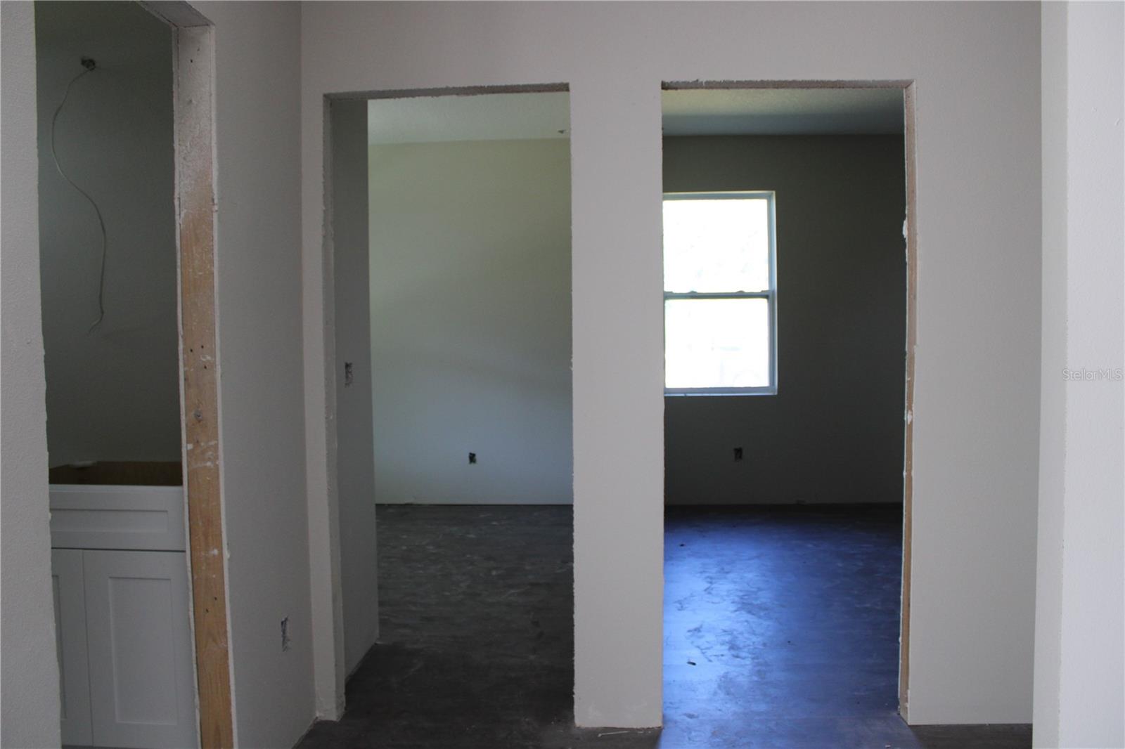 secondary bedroom entrances