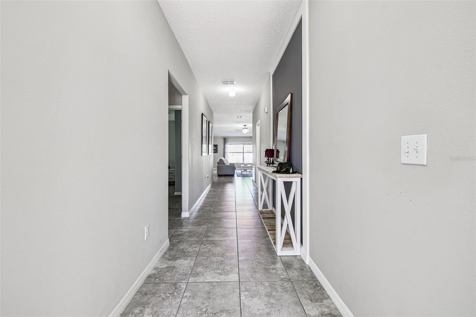 Wide foyer split floorplan