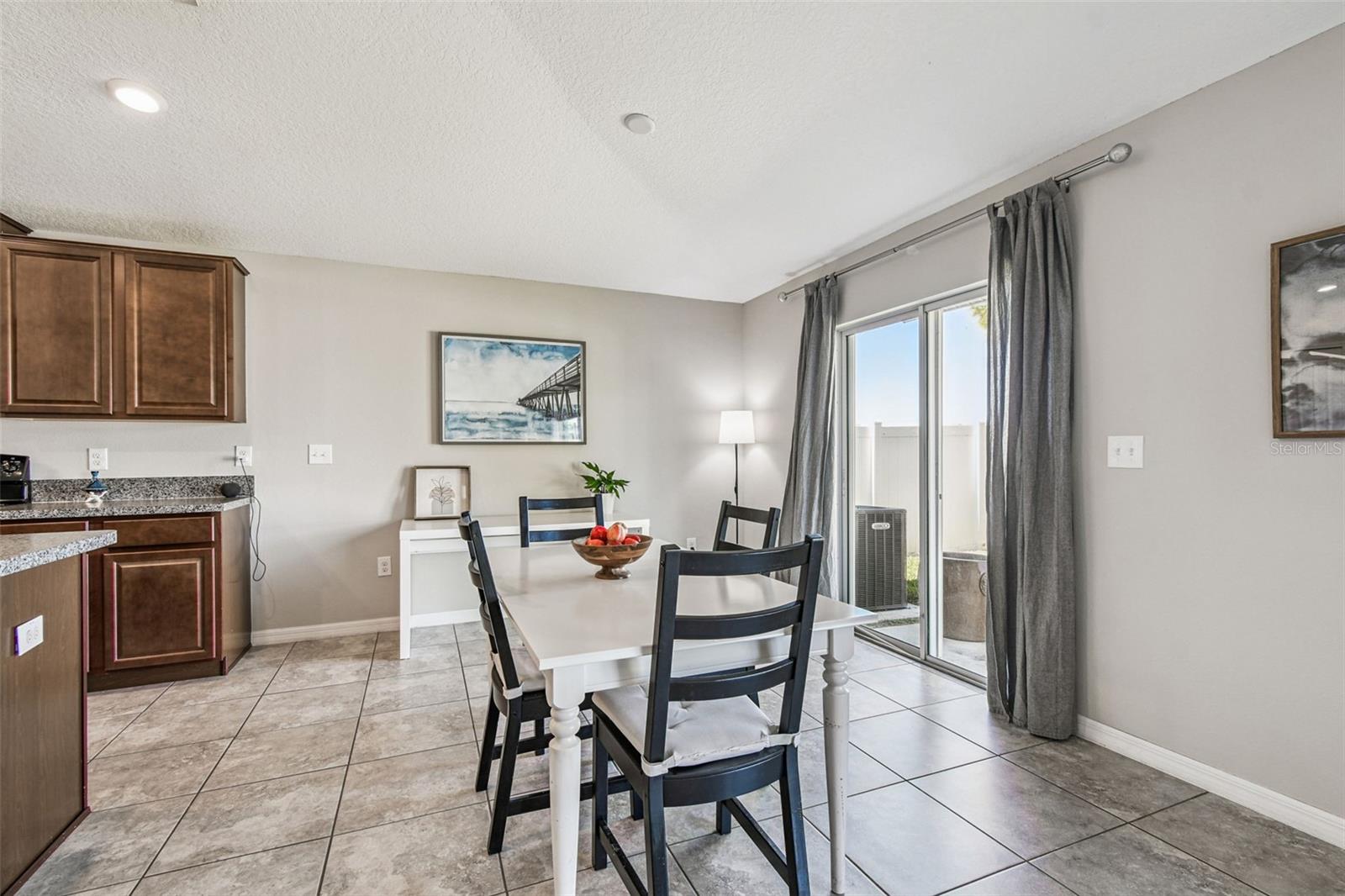 Dinette overlooking slider