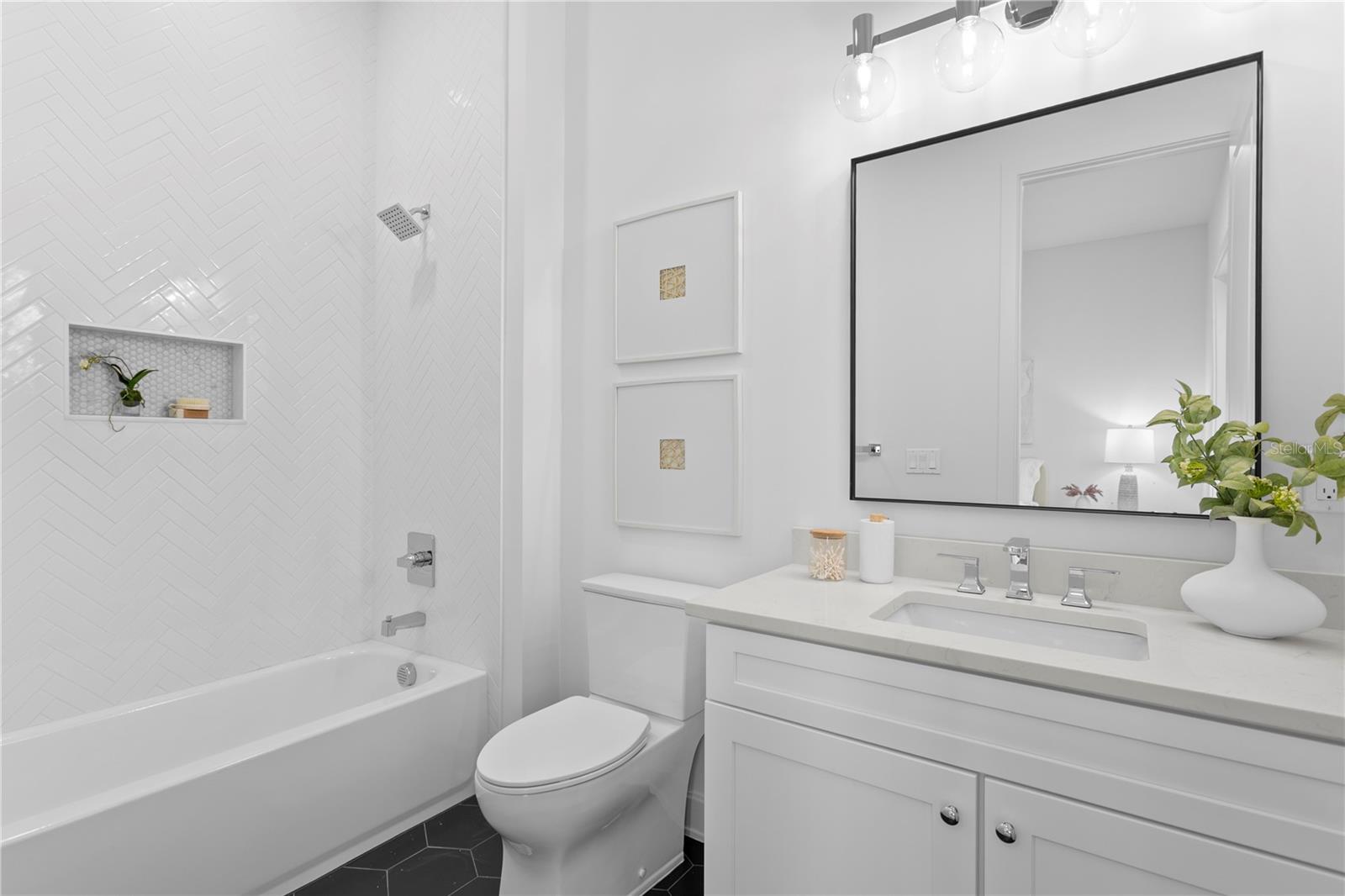 2nd Bedroom with en-suite