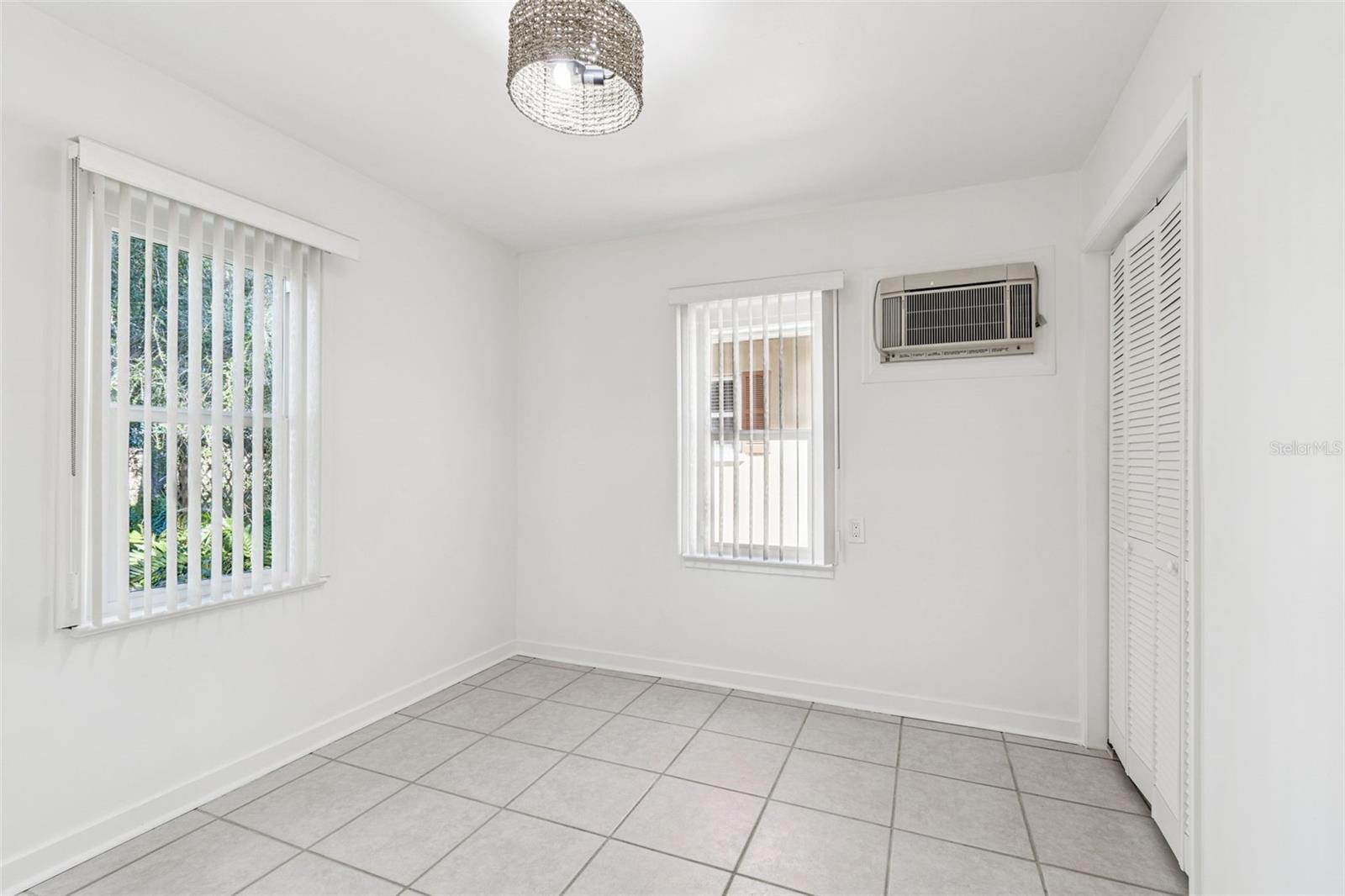 3rd BR used as office