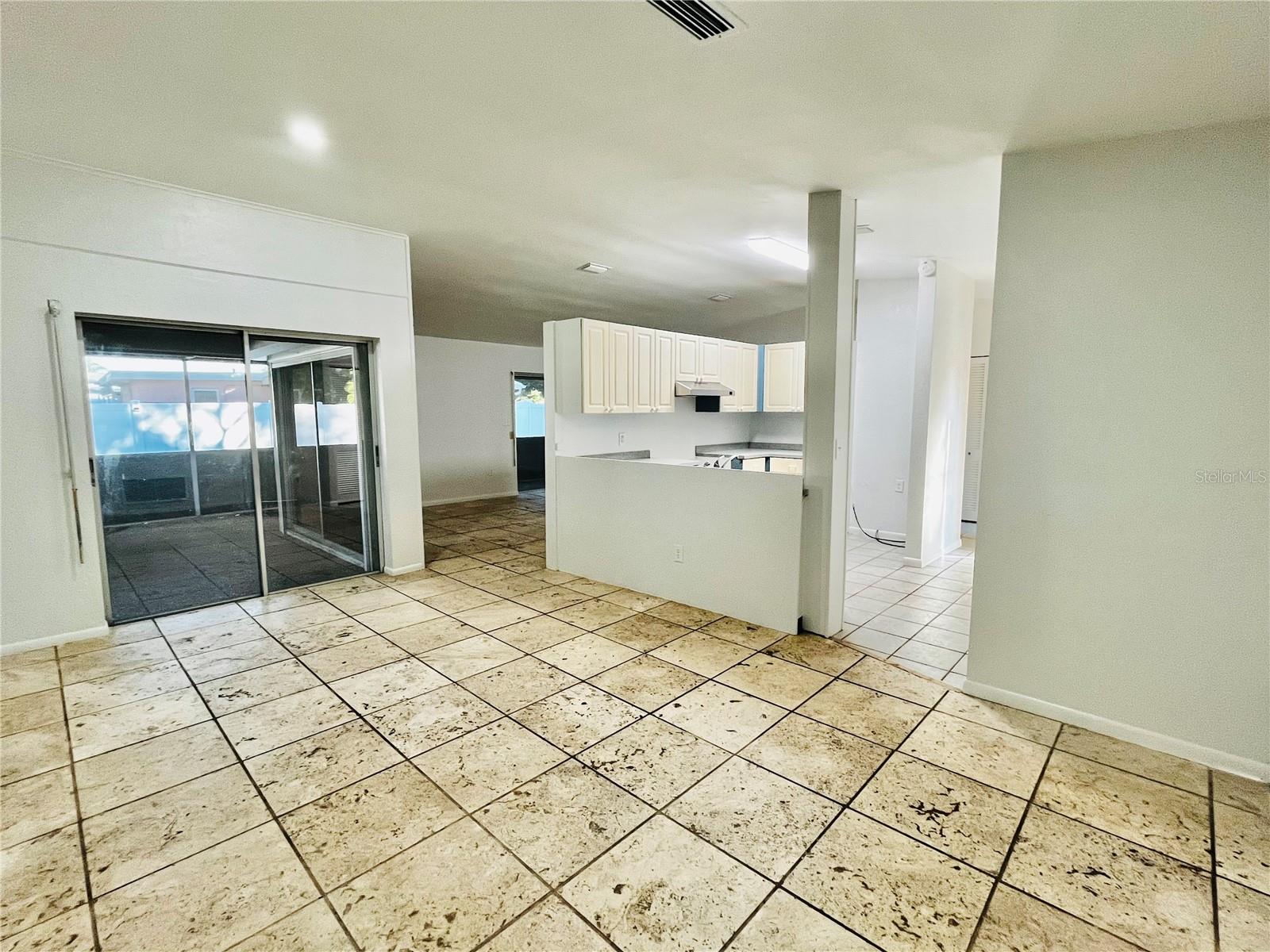 DINING ROOM/KITCHEN VIEW