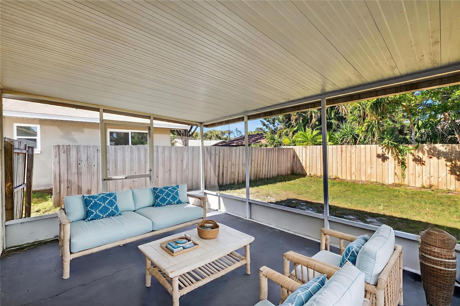 This photo has been Virtually Staged.