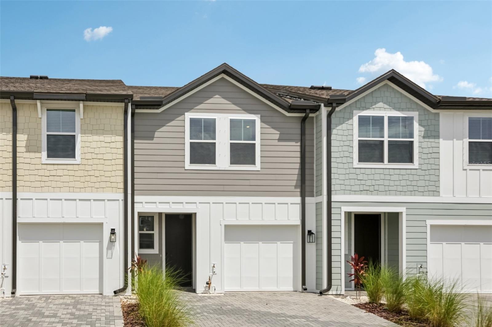 Sample Photo - Front Exterior