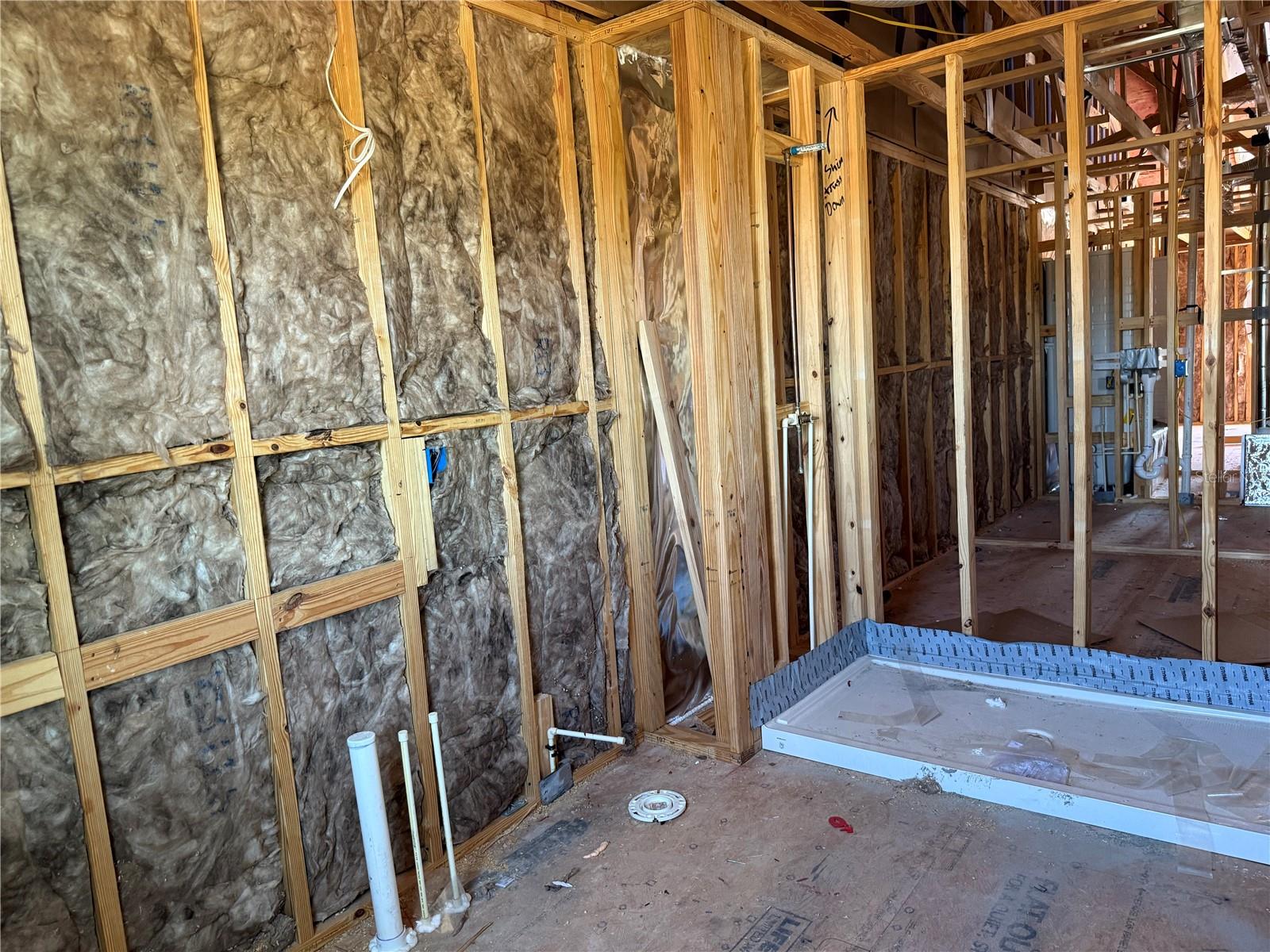 Primary En-suite Bathroom