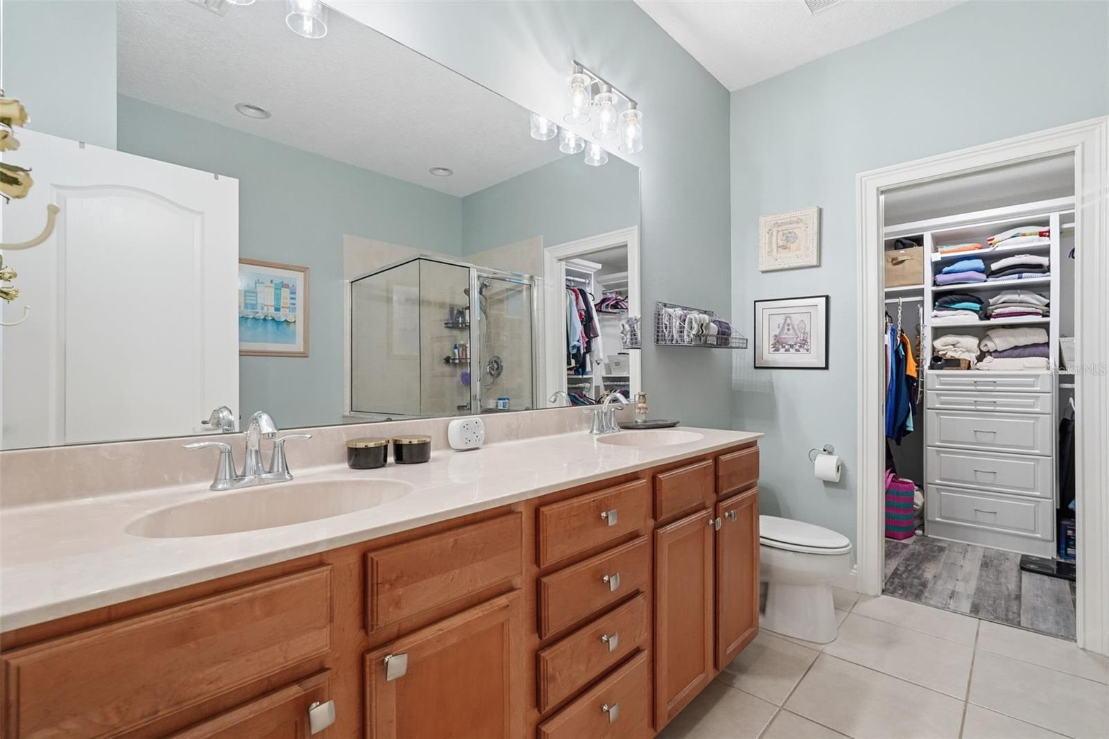 Downstairs Master bath, nice walk in closet