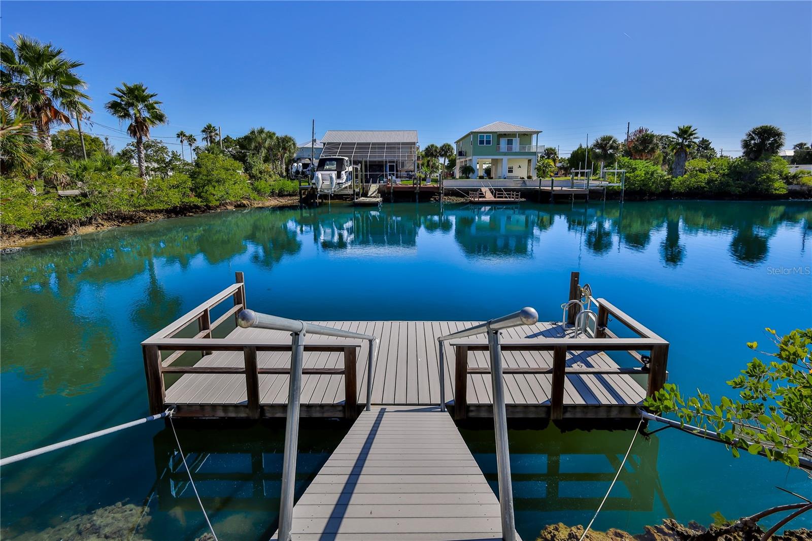 Flex Floating Dock with Swimming ladder