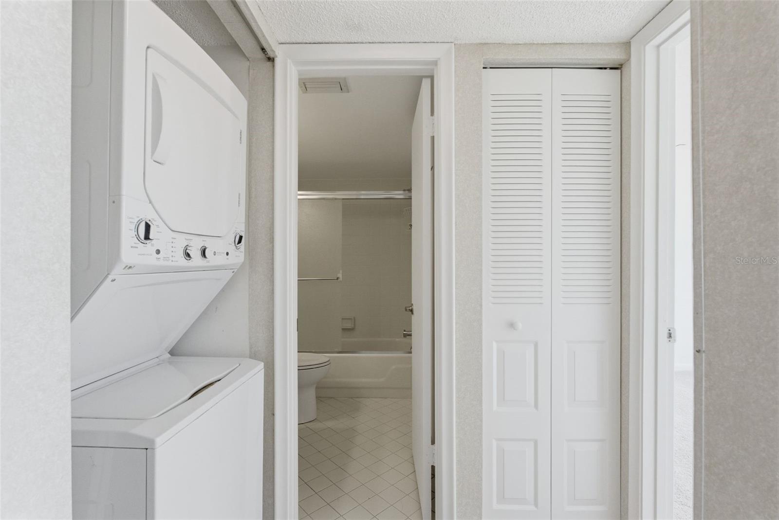 2nd bath & laundry closet