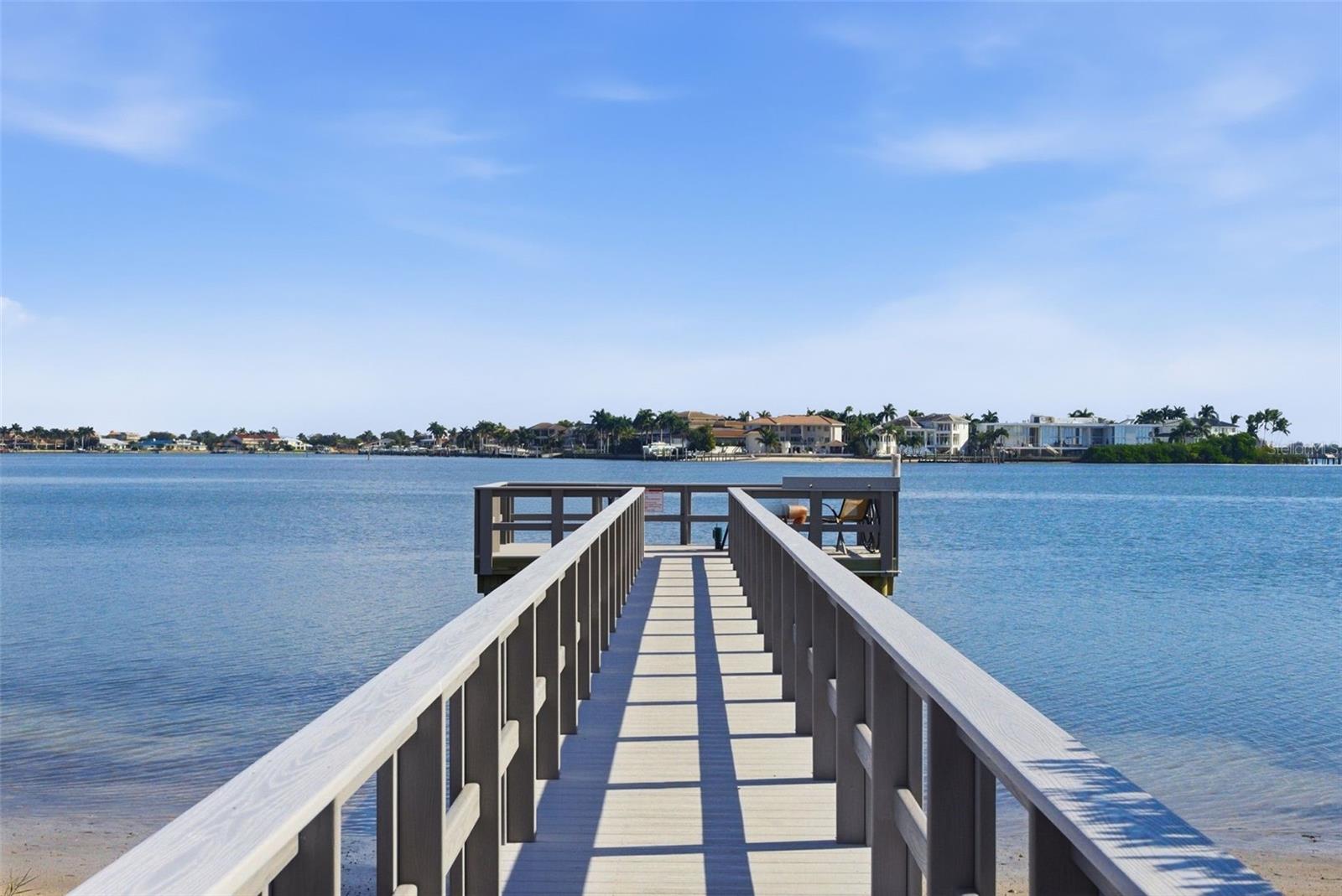 Observation & fishing deck