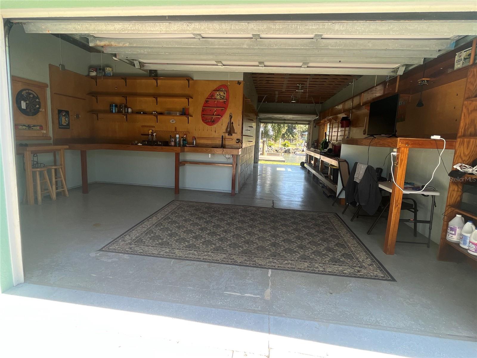garage