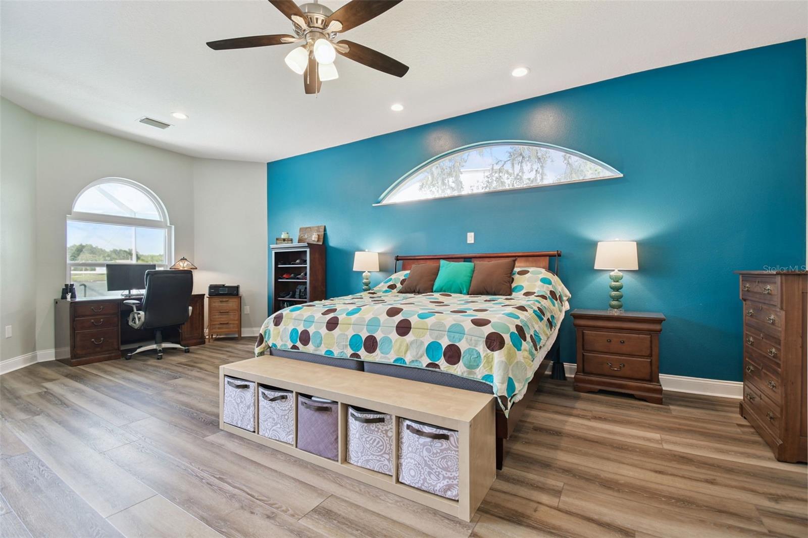 Spacious primary suite