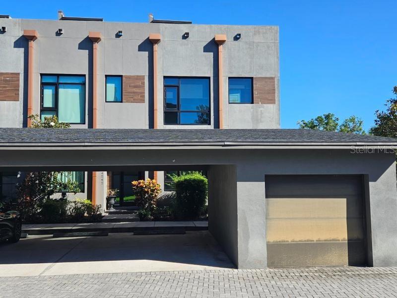 Detached 1-Car Garage (in front)