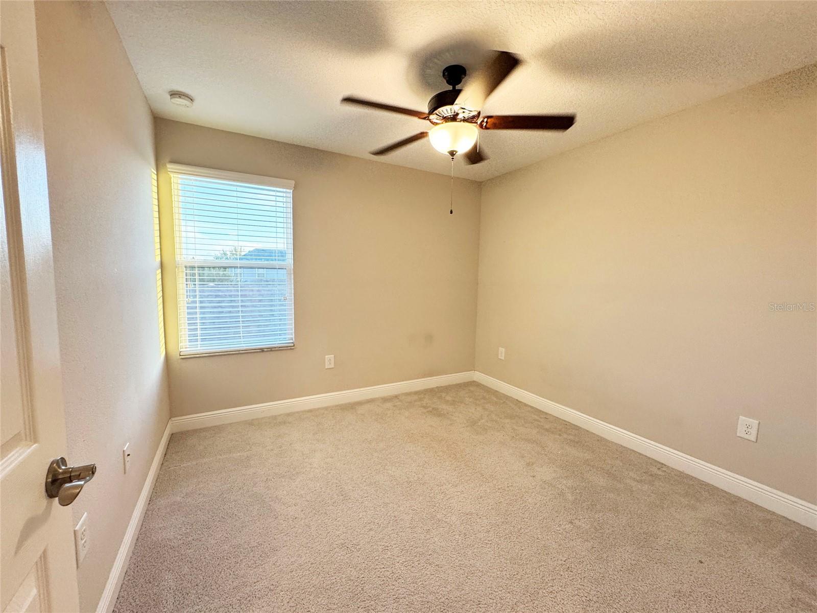 Upstairs Bedroom 2_3