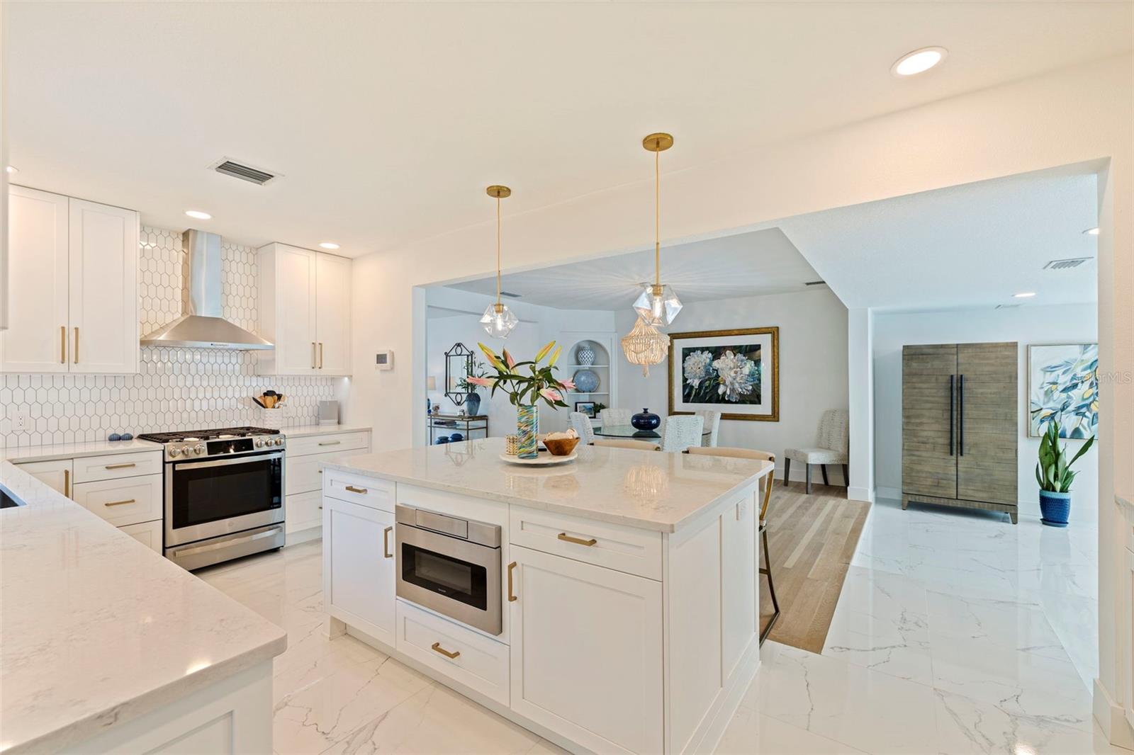 Beautifully remodeled kitchen