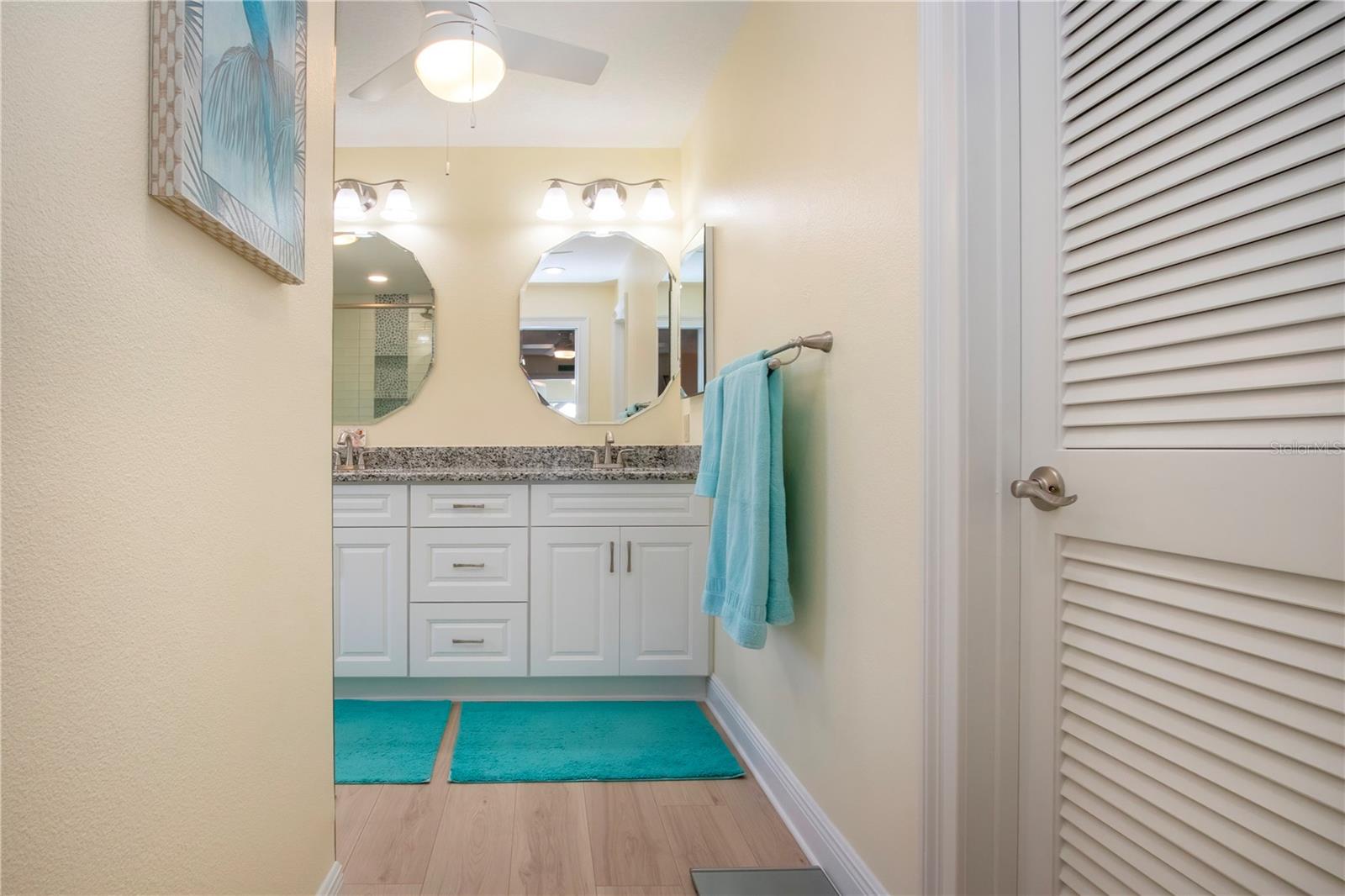 Primary En-Suite Bath