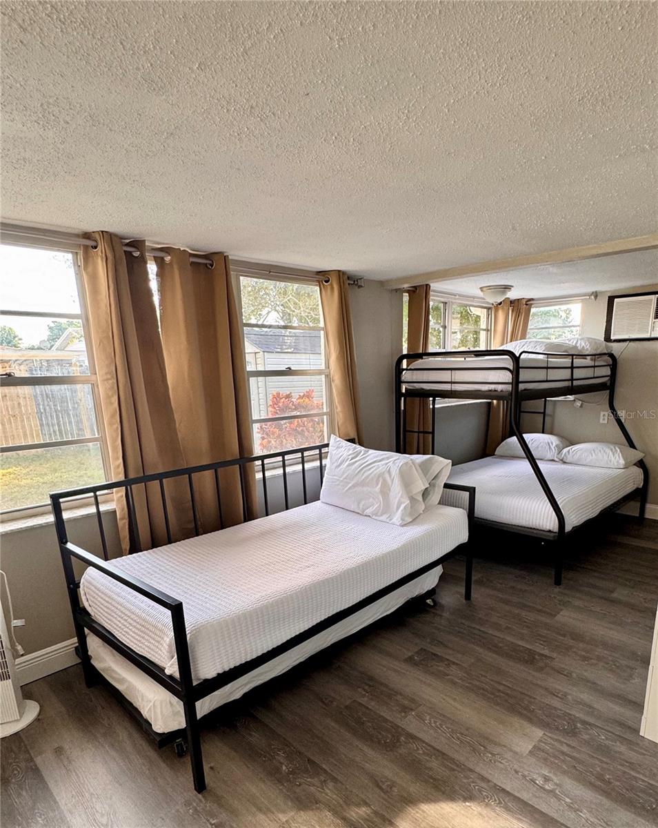 Bonus room?3rd Bedroom