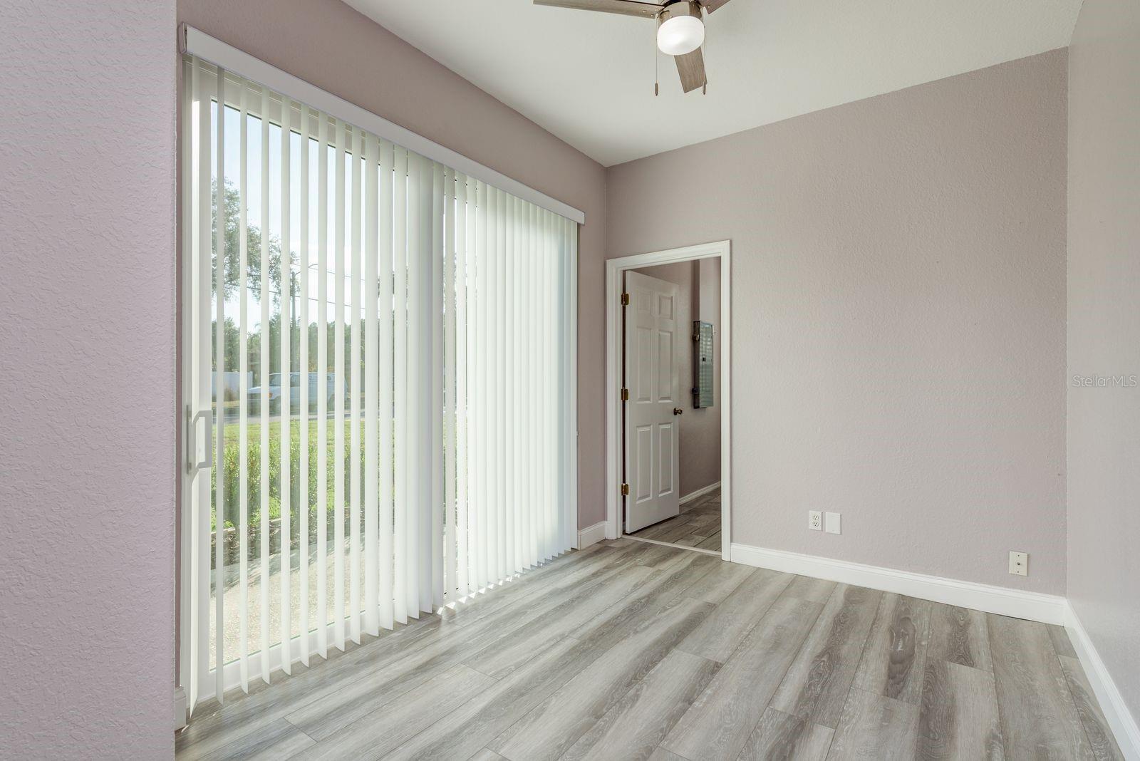 Flex space: dinette, office, play area