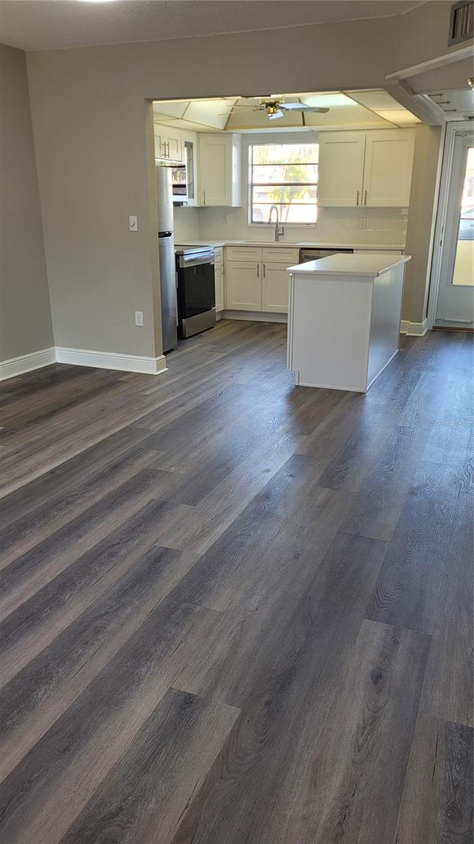 New luxury plank vinyl floors