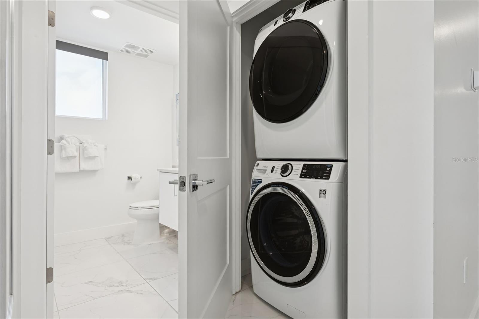 In unit washer/dryer