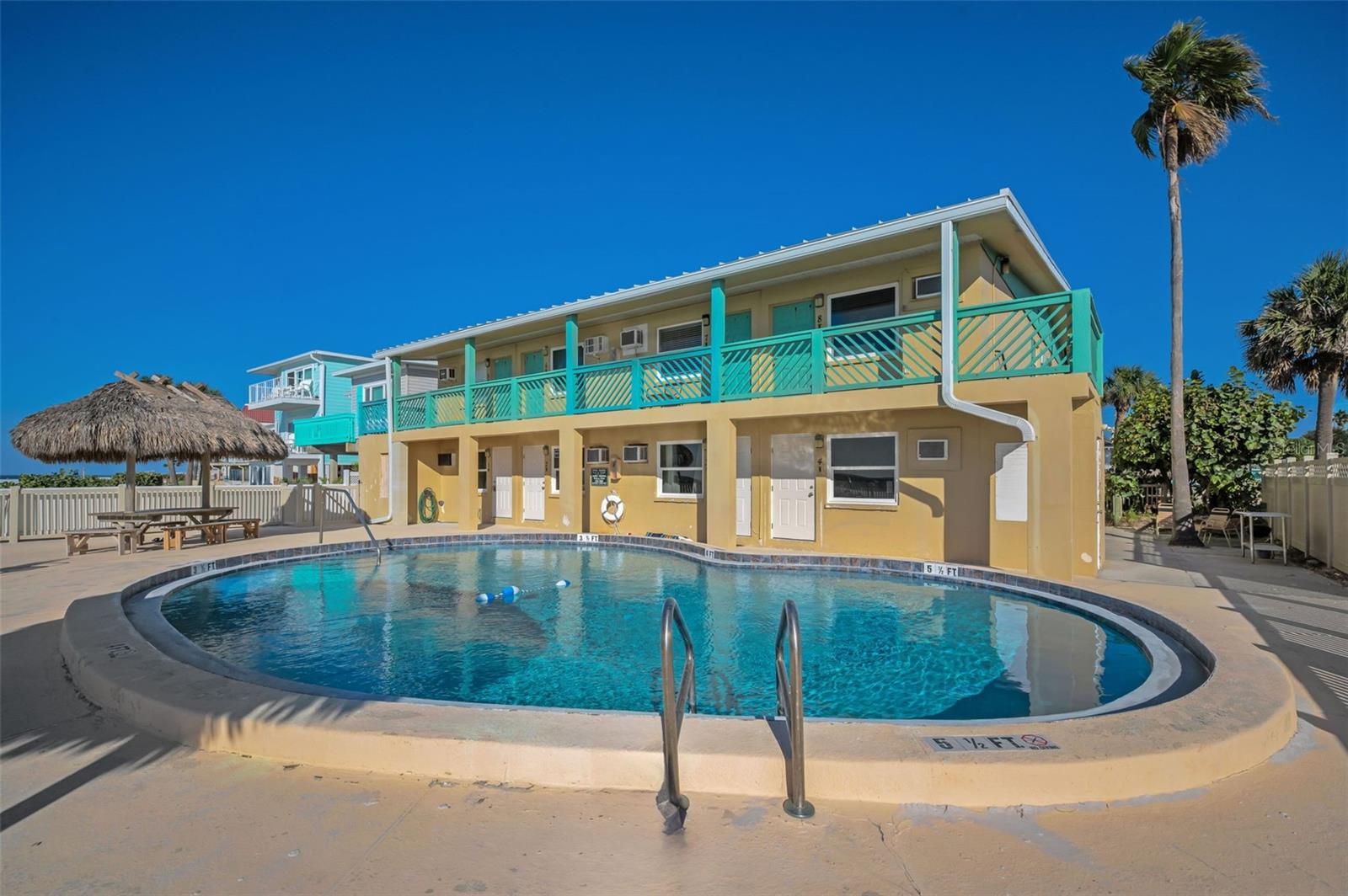 Back of Building2700 Gulf Blvd, Unit W6Belleair Beach, FL 33786