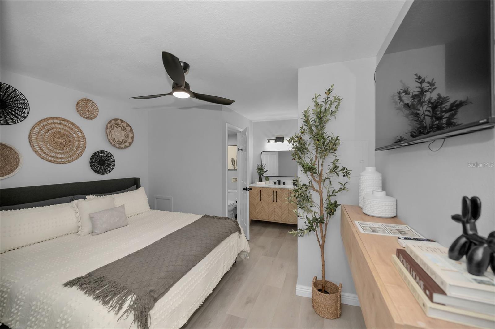 Bedroom2700 Gulf Blvd, Unit W6Belleair Beach, FL 33786