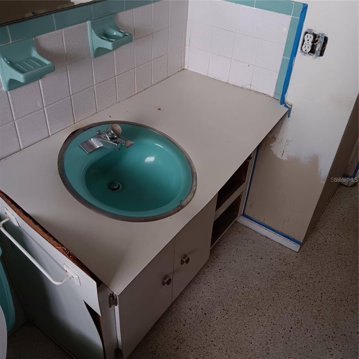 Duplex Unit #1 - Bathroom (2)