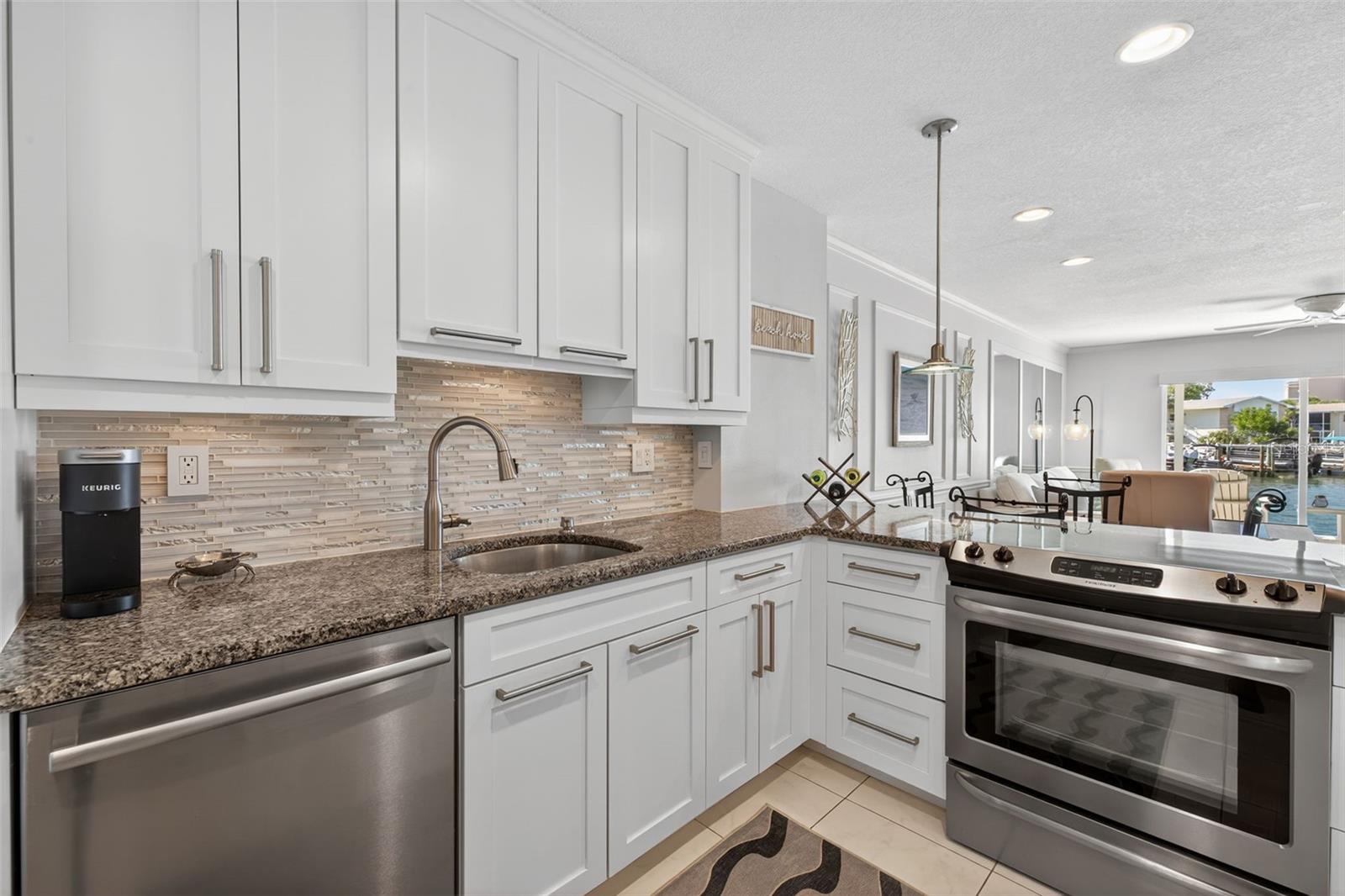 Beautifully appointed kitchen