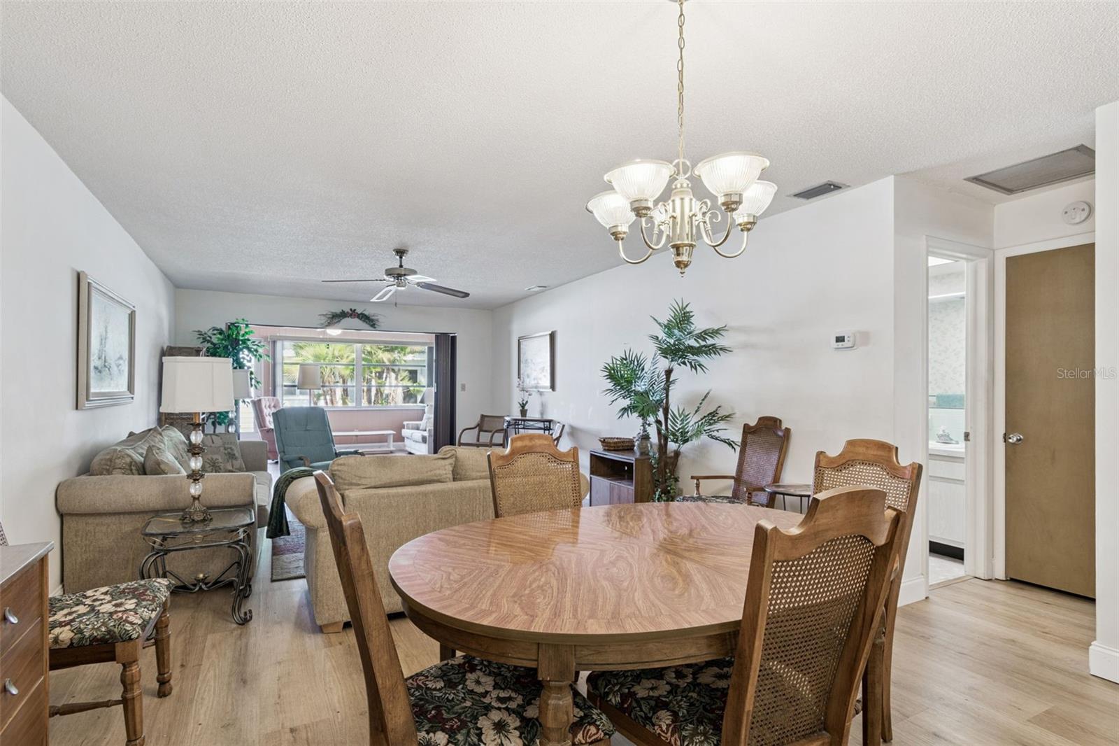 Dining Room/Living Room