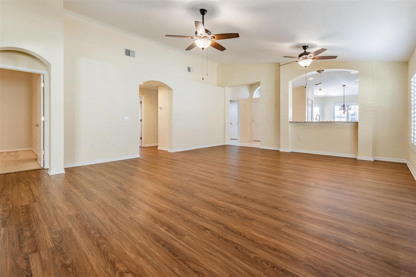 An open and airy feeling with a neutral color palette