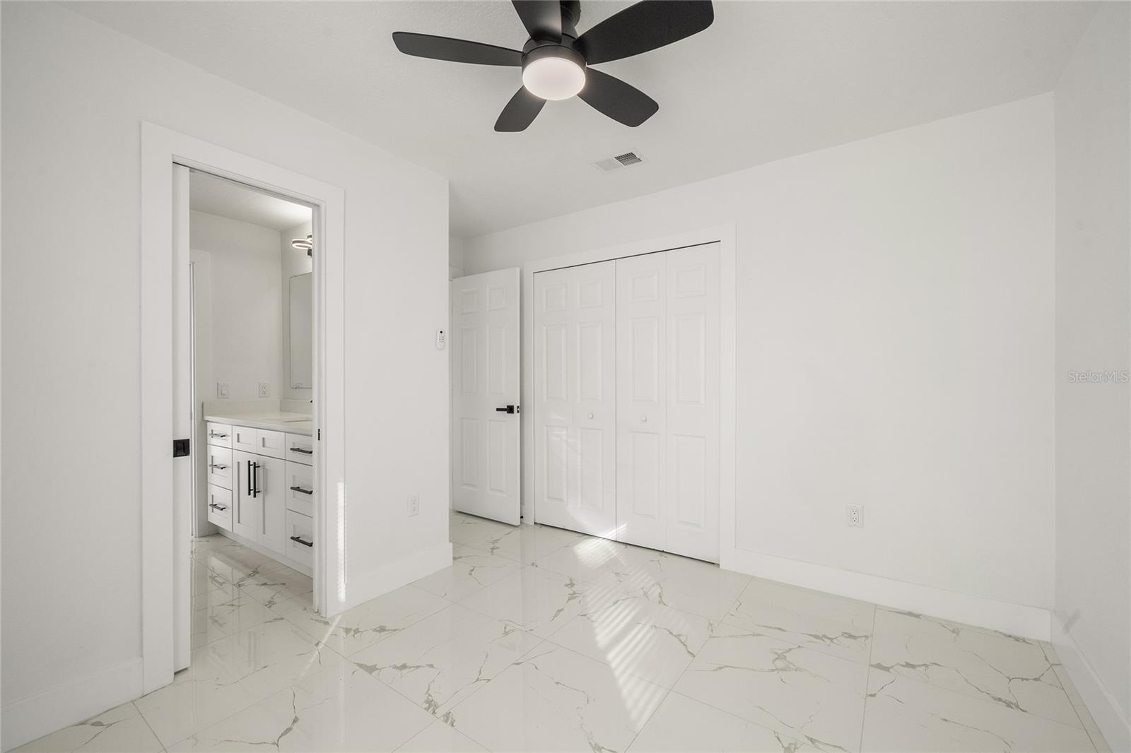 MASTER BETHROOM SPACE