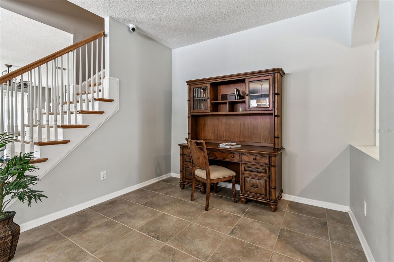 Diningroom(currently used as an office)