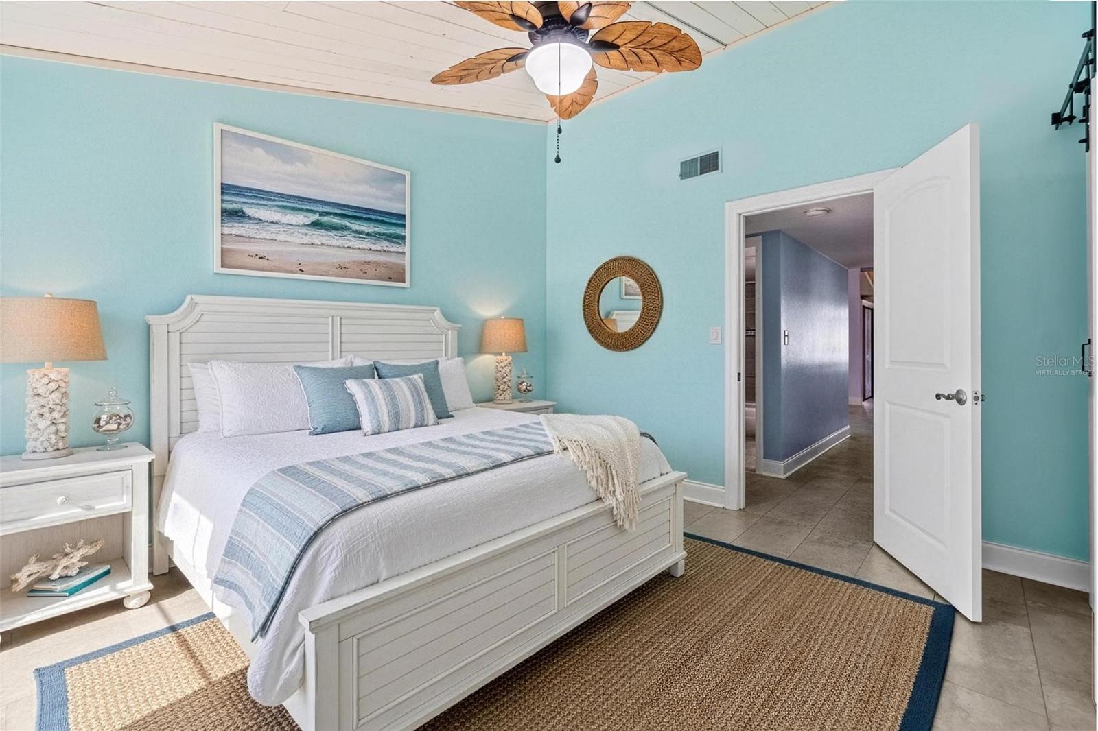 Guest Room (virtually staged)