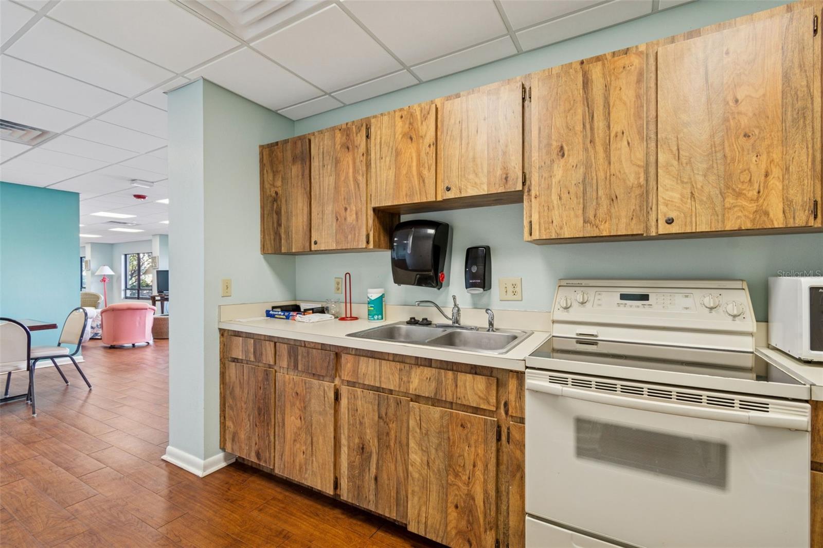 Kitchen in Admiral Community Room