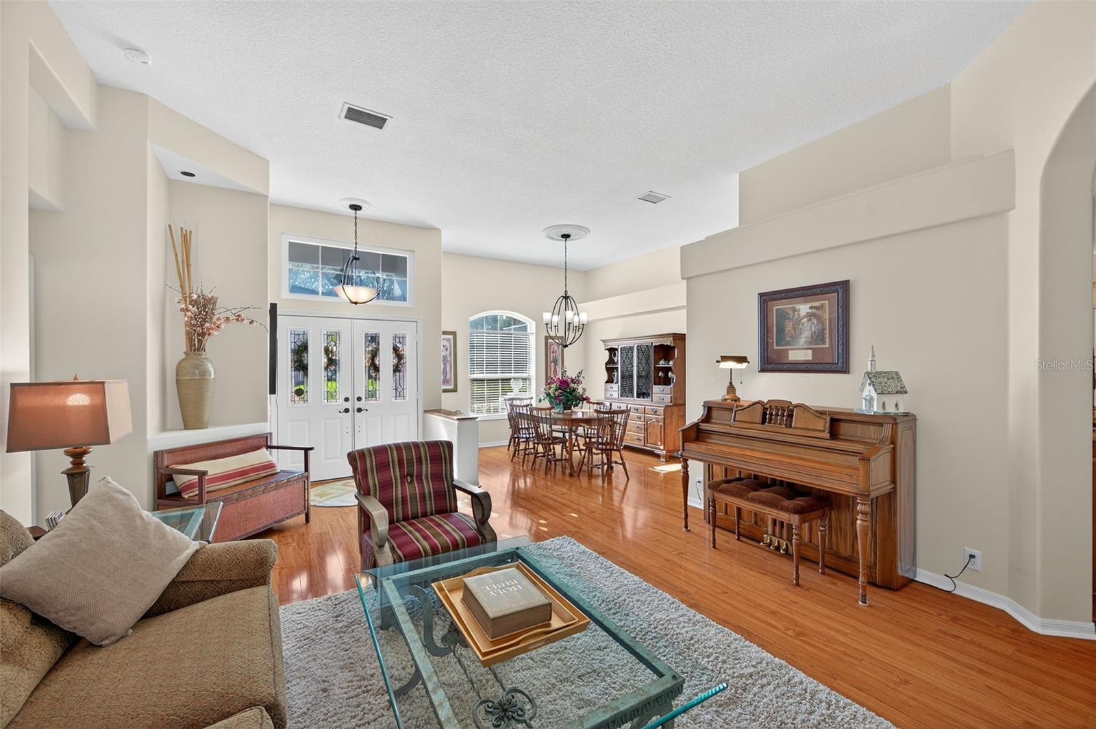 Front Room adjacent to the dining room