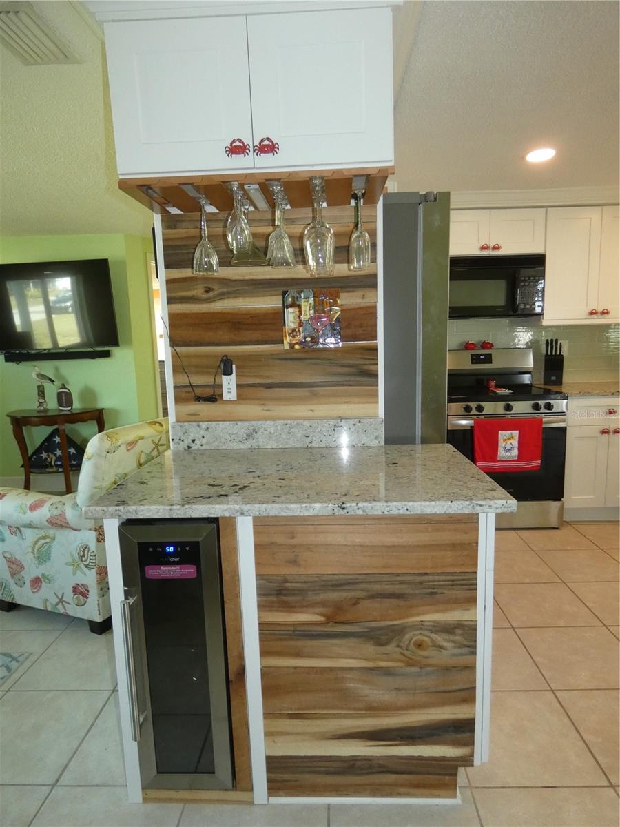 Coffe-wine station, both are important!