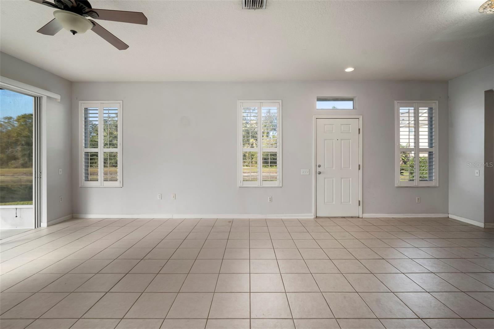 Natural light of a "corner unit".