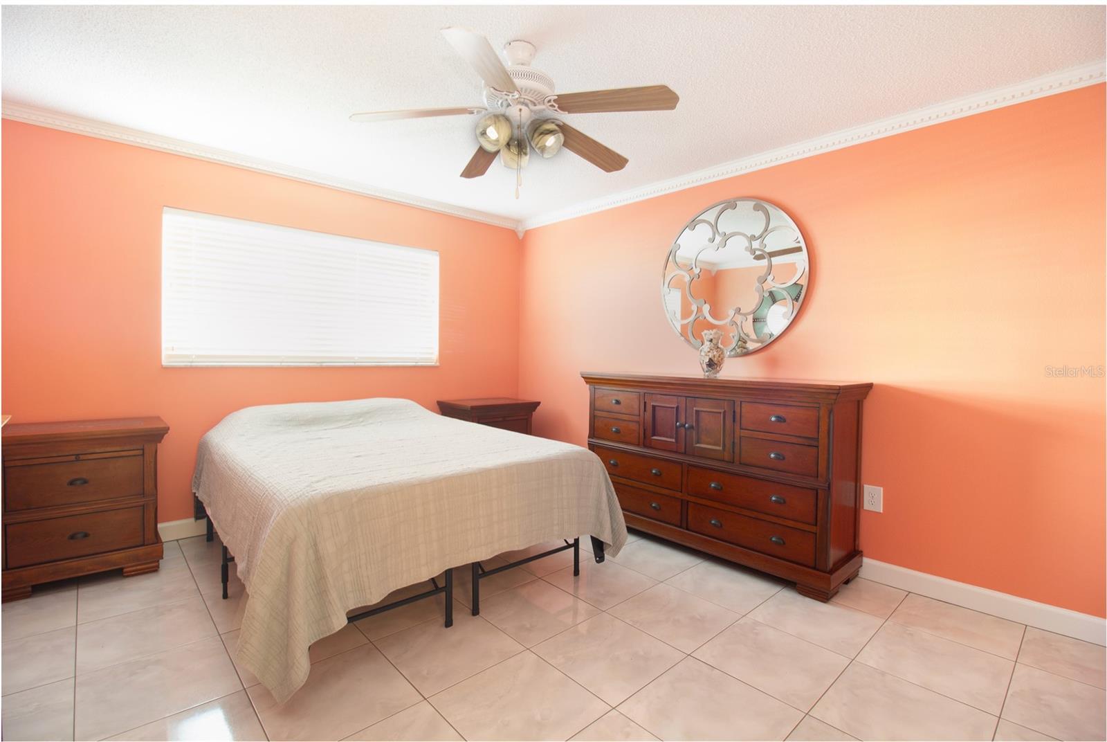 Spacious spare bedroom