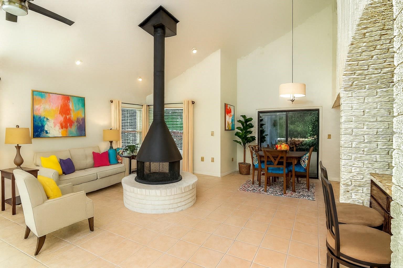 Living room - Virtually Staged