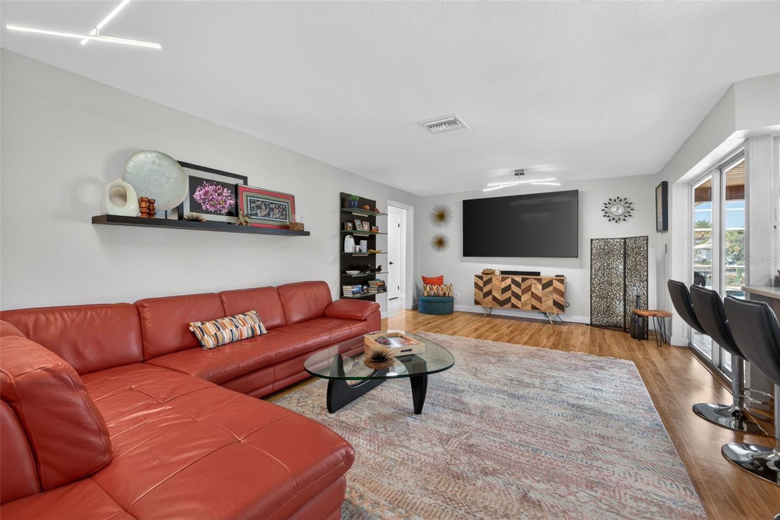 Family room entering from the foyer