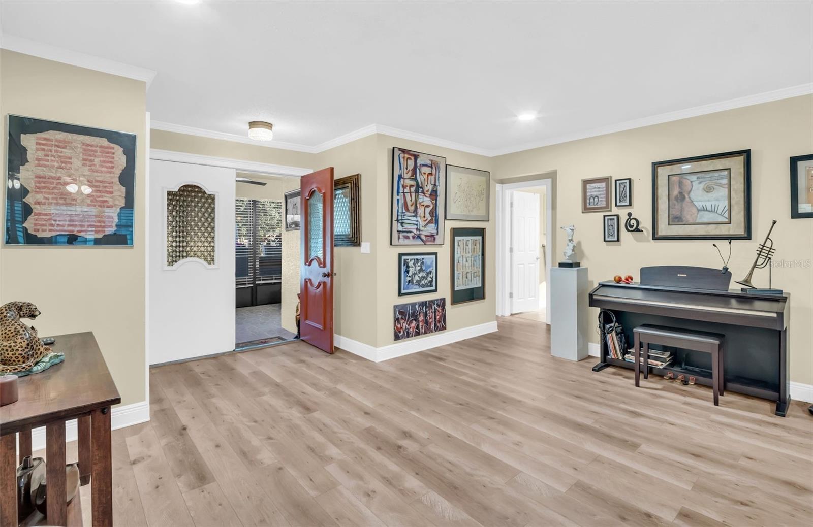 Foyer enters directly into  large common area.